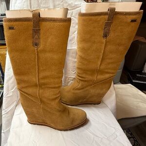 Newish Ugg wedge boots